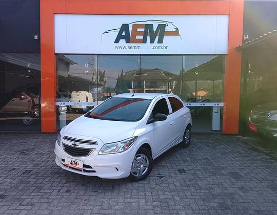 CHEVROLET ONIX 1.0 MPFI LT 8V FLEX 4P MANUAL CHEVROLET ONIX 1.0 MPFI LT 8V FLEX 4P MANUAL